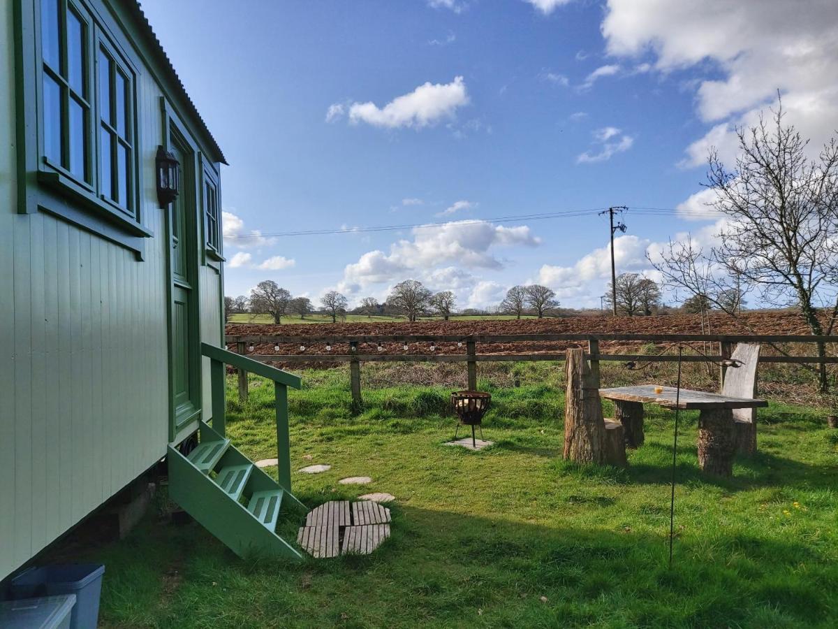 The Old Mill Shepherds Hut โอ๊คแฮมป์ตัน ภายนอก รูปภาพ